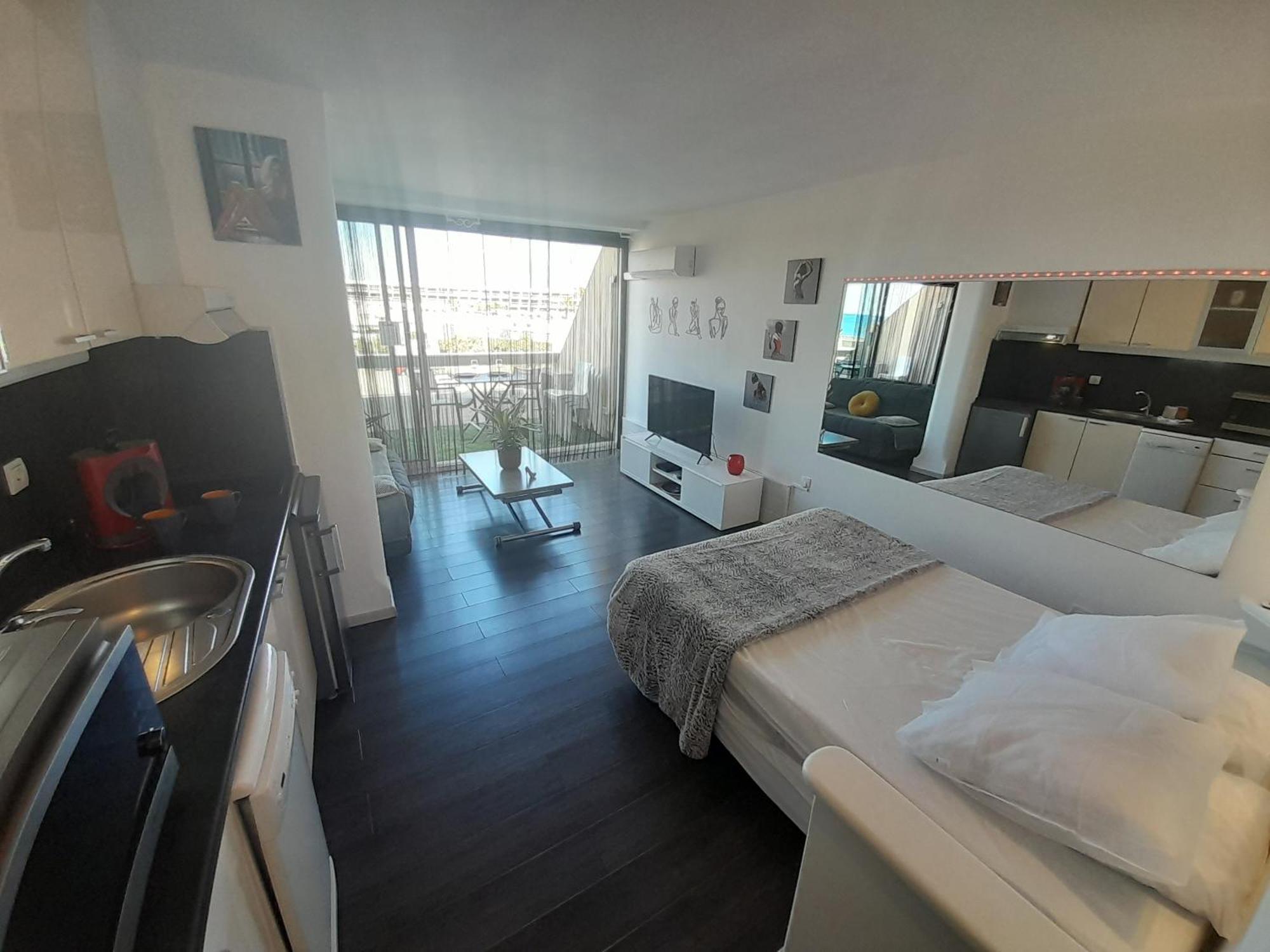 Studio Village Naturiste Resille 阿格德 外观 照片